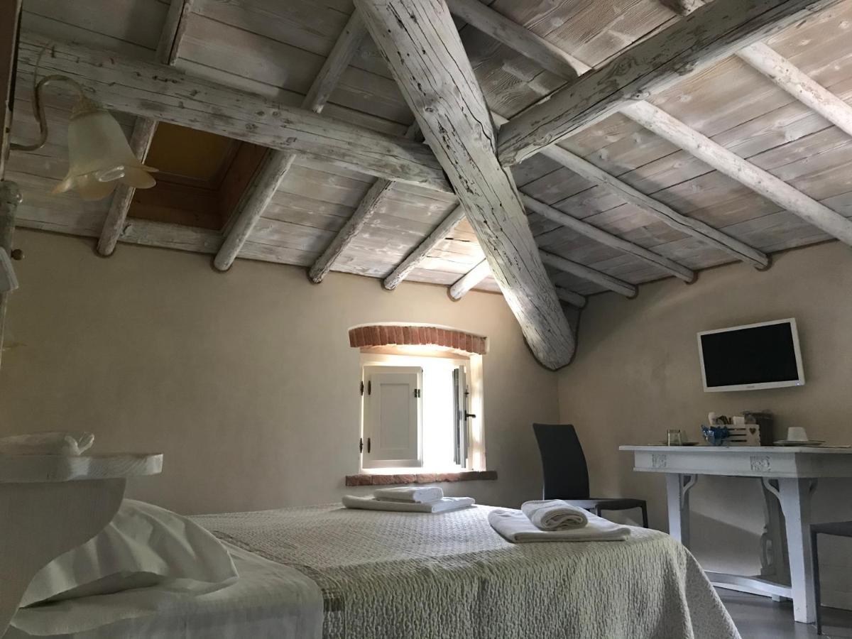 Casal Del Pigno Hotel Peschiera del Garda Bagian luar foto