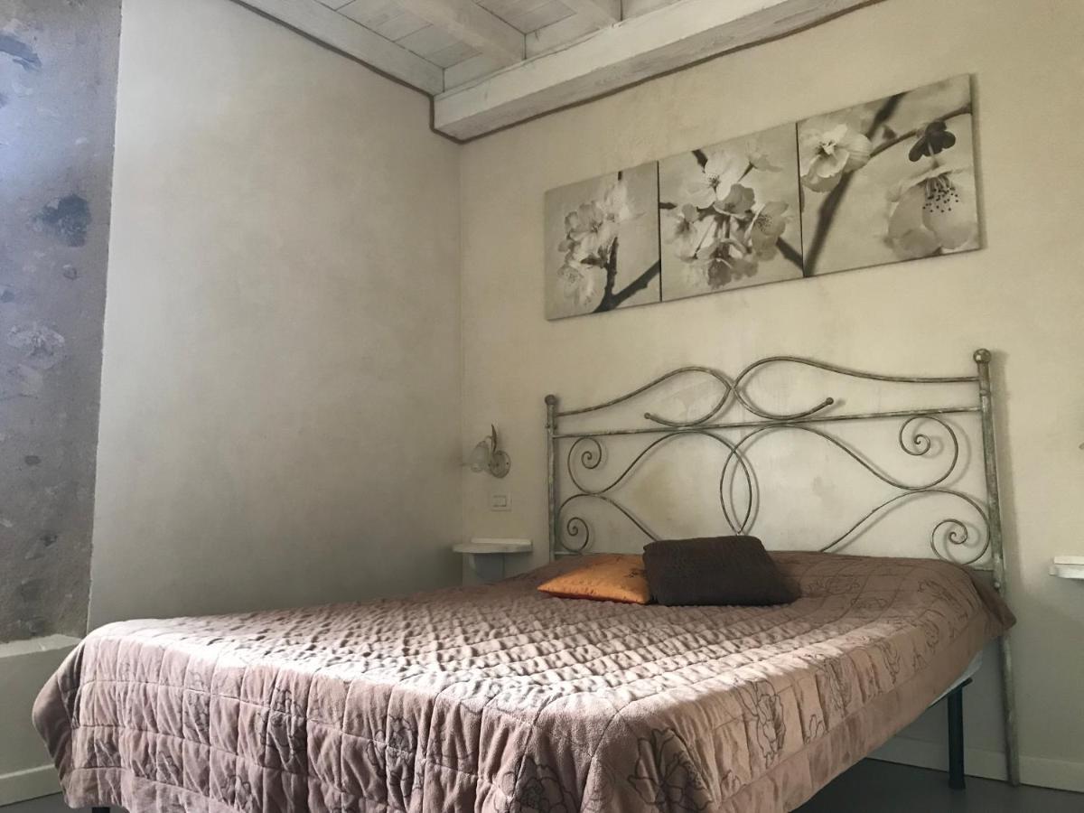 Casal Del Pigno Hotel Peschiera del Garda Bagian luar foto