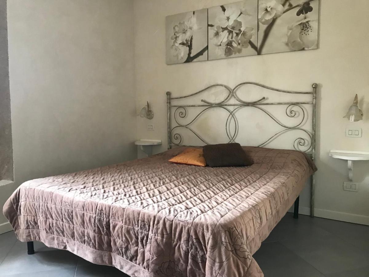 Casal Del Pigno Hotel Peschiera del Garda Bagian luar foto